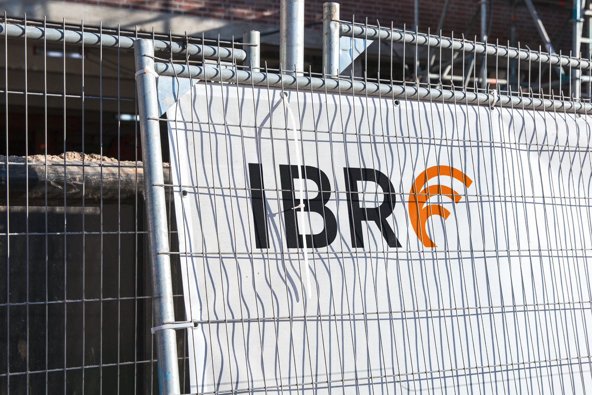 images/projekte/ibr/241205_IBR_projektreferenz_logo_bauzaun.jpg#joomlaImage://local-images/projekte/ibr/241205_IBR_projektreferenz_logo_bauzaun.jpg?width=1920&height=1280